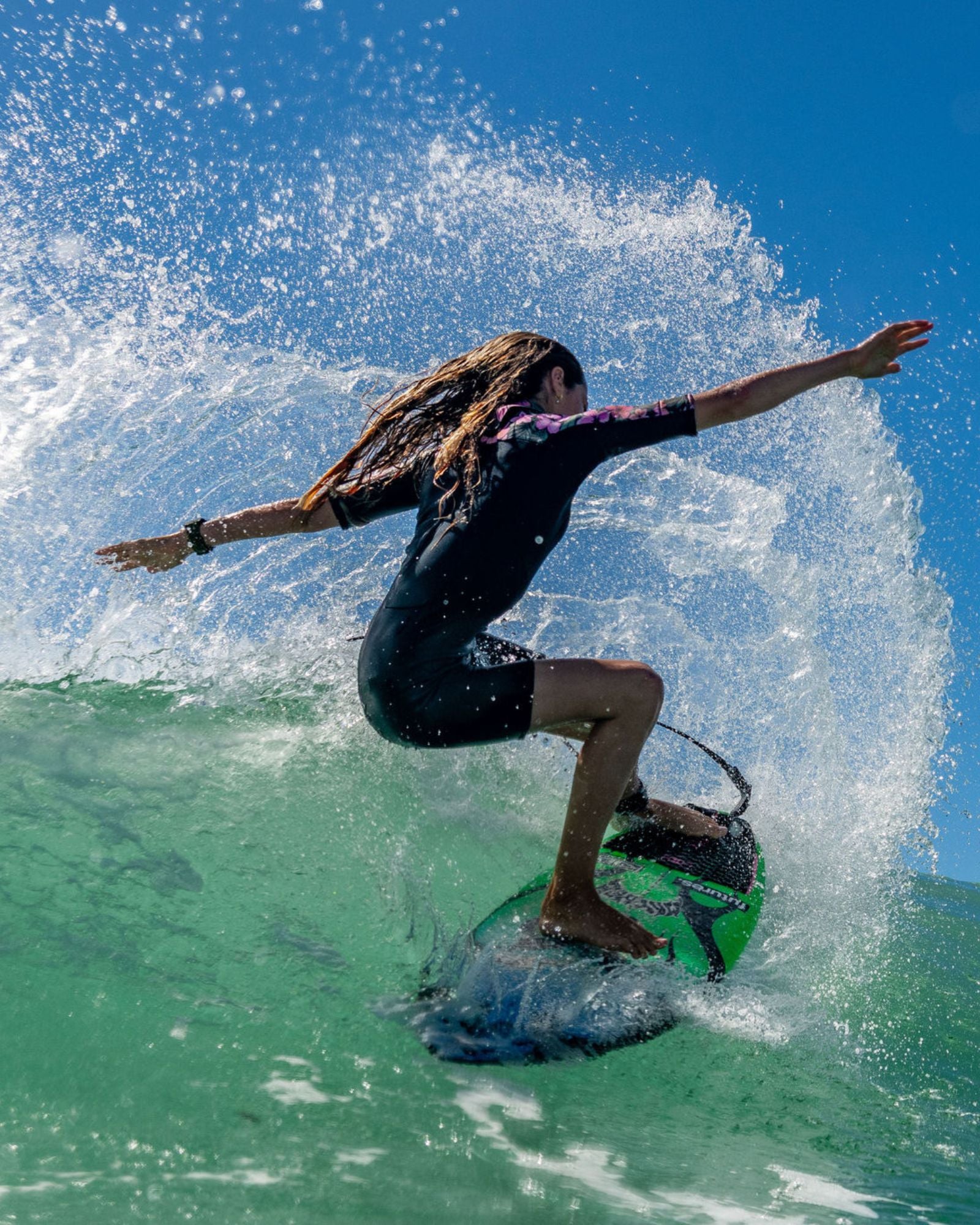 Raglan Digital Square Unisex Tide Watch – Black Case, Black Dial & Green Silicone Strap