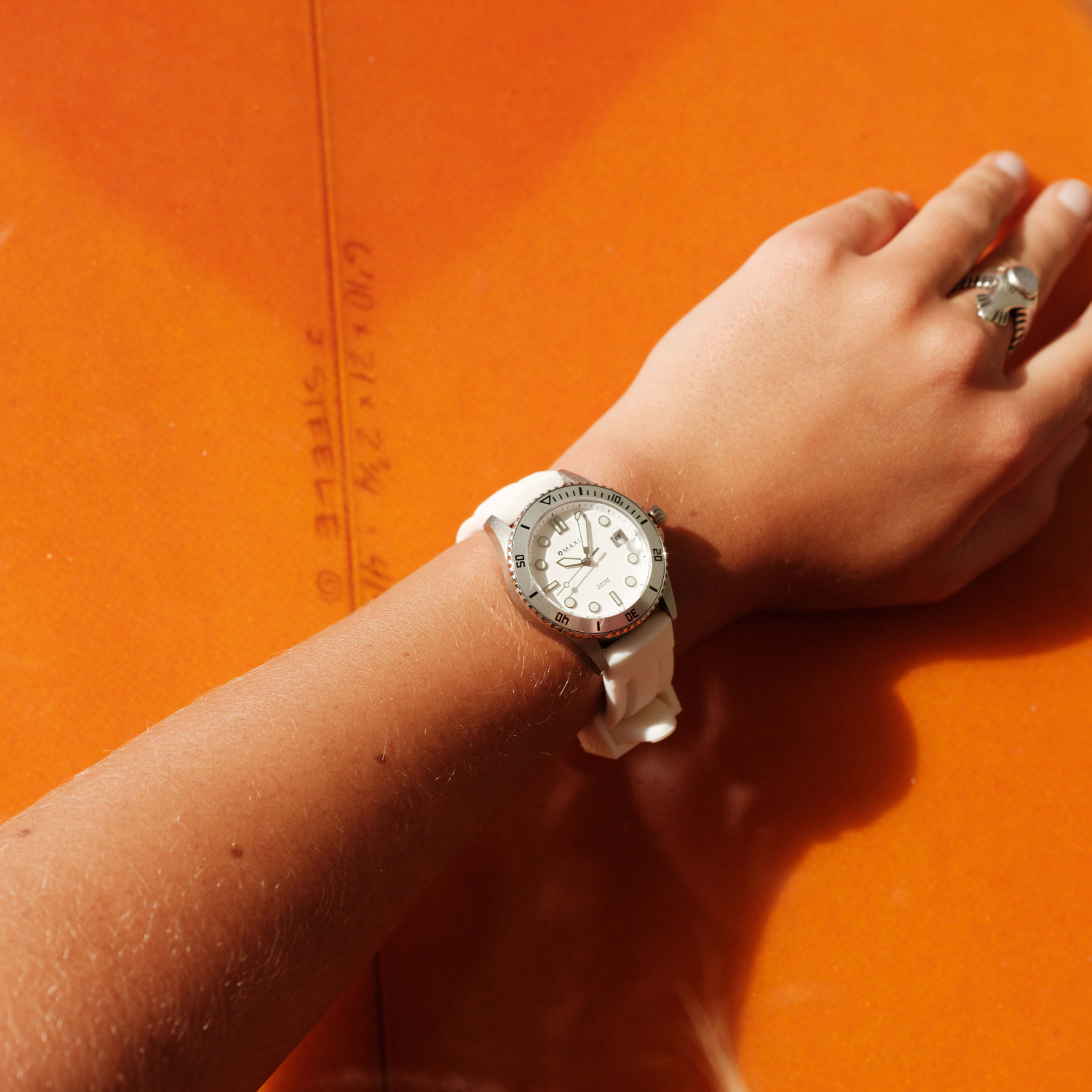 Liberty Ladies Analogue Date Watch – Silver-Tone Case, White Dial & White Silicone Strap