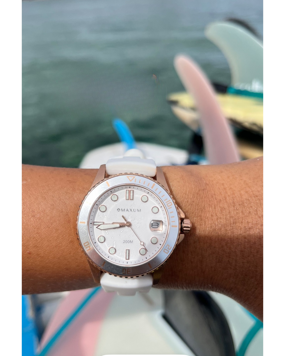 Liberty Rose-gold Set - Includes Rose Analogue Date Watch and White Silicone Strap