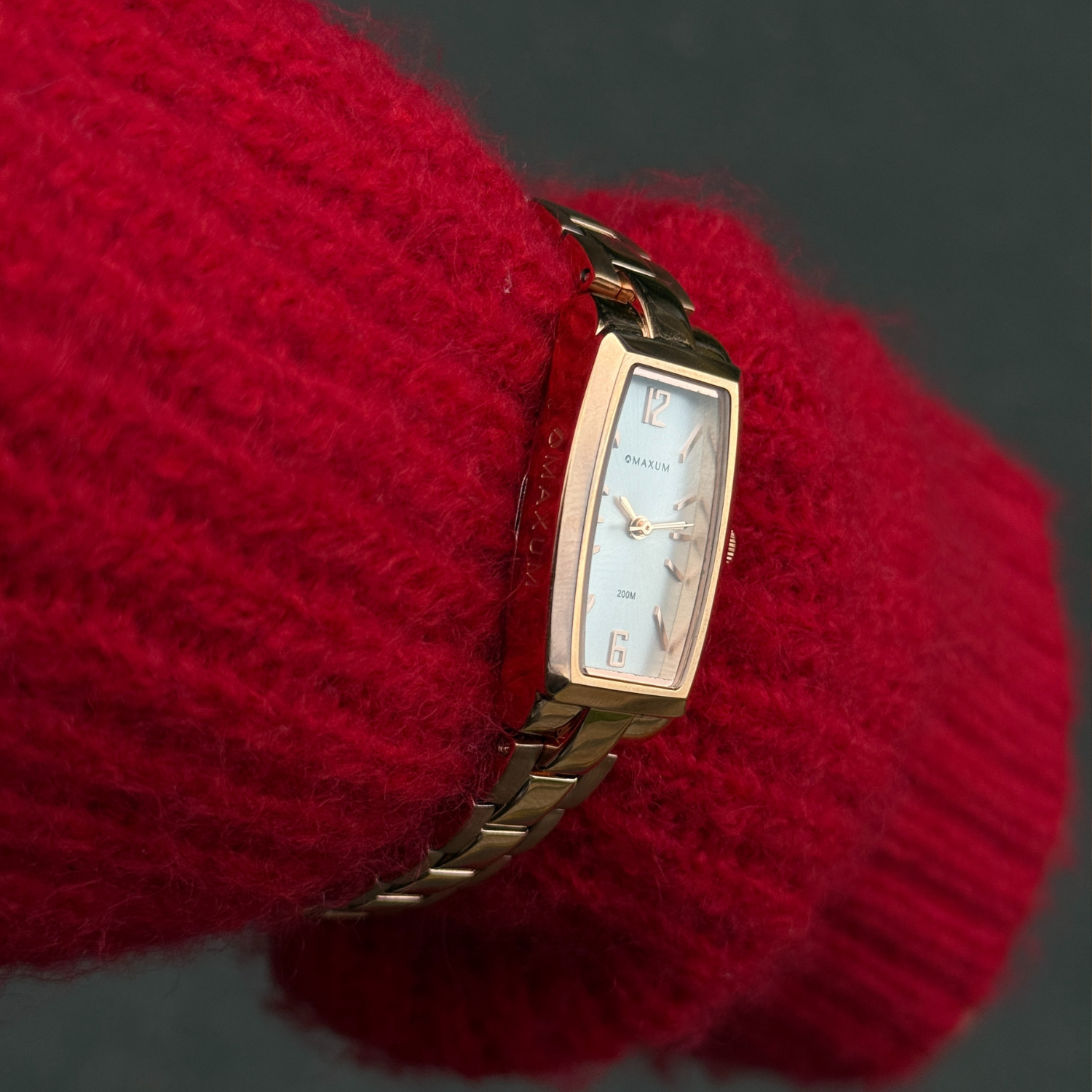 Fanta Re-Issue Analogue Rectangular Watch – Rose Gold Case, White Dial & Rose Gold Bracelet