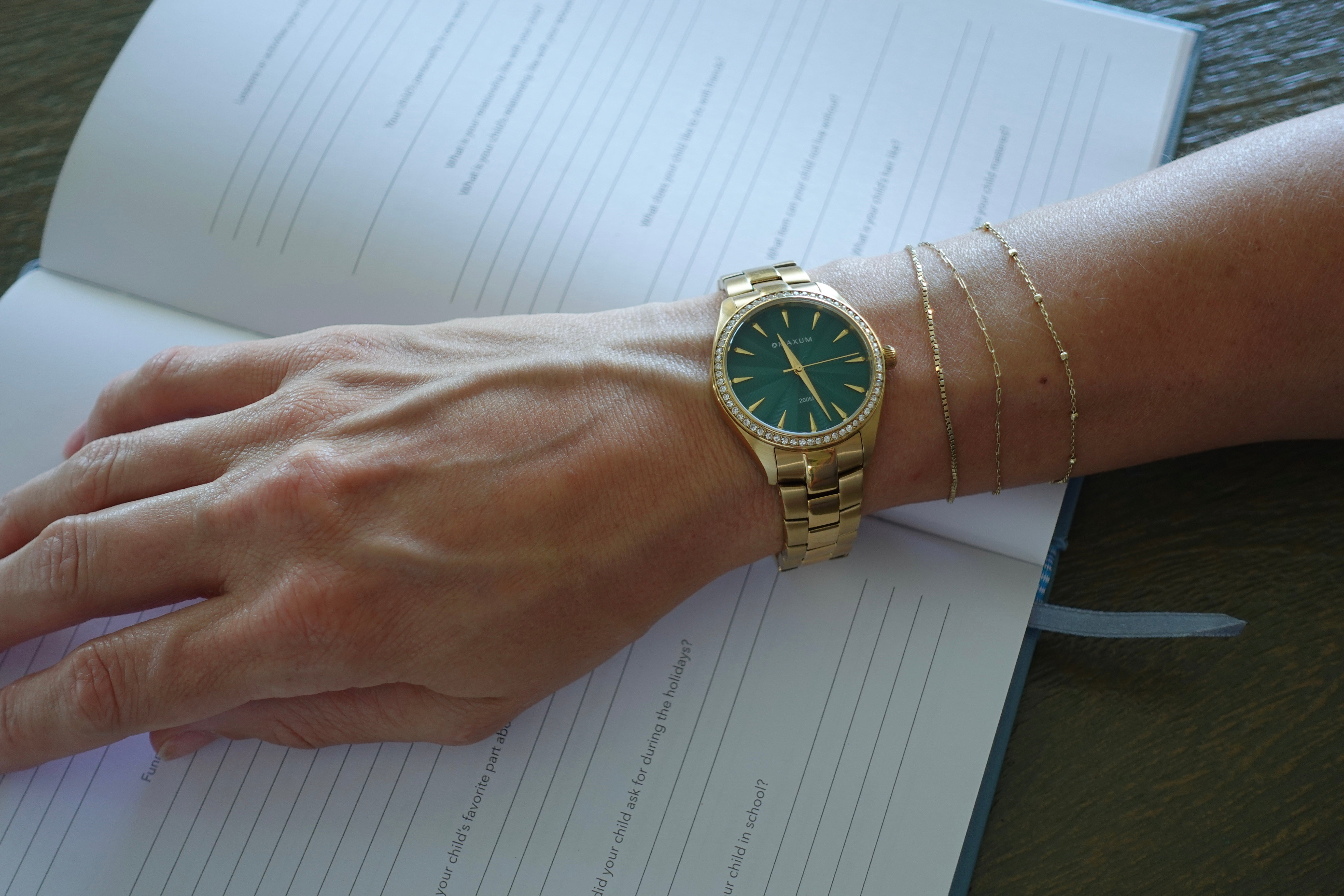 Sydney Crystal-Embellished Analogue Watch  –Green Dial, Gold Tone Case & Gold Bracelet