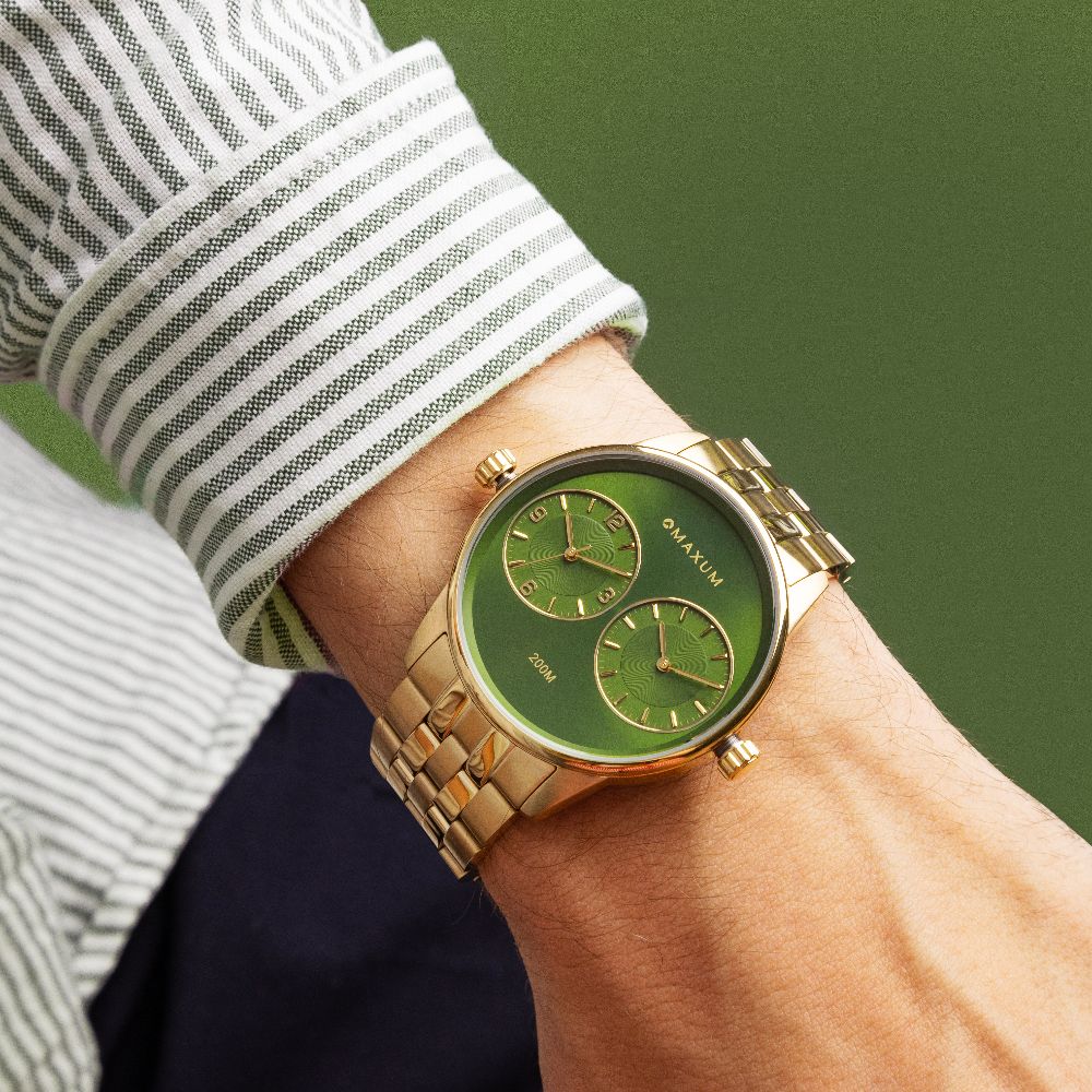 Maxum x Taylor Steele – Green Dial, Gold Tone Case & Bracelet Watch