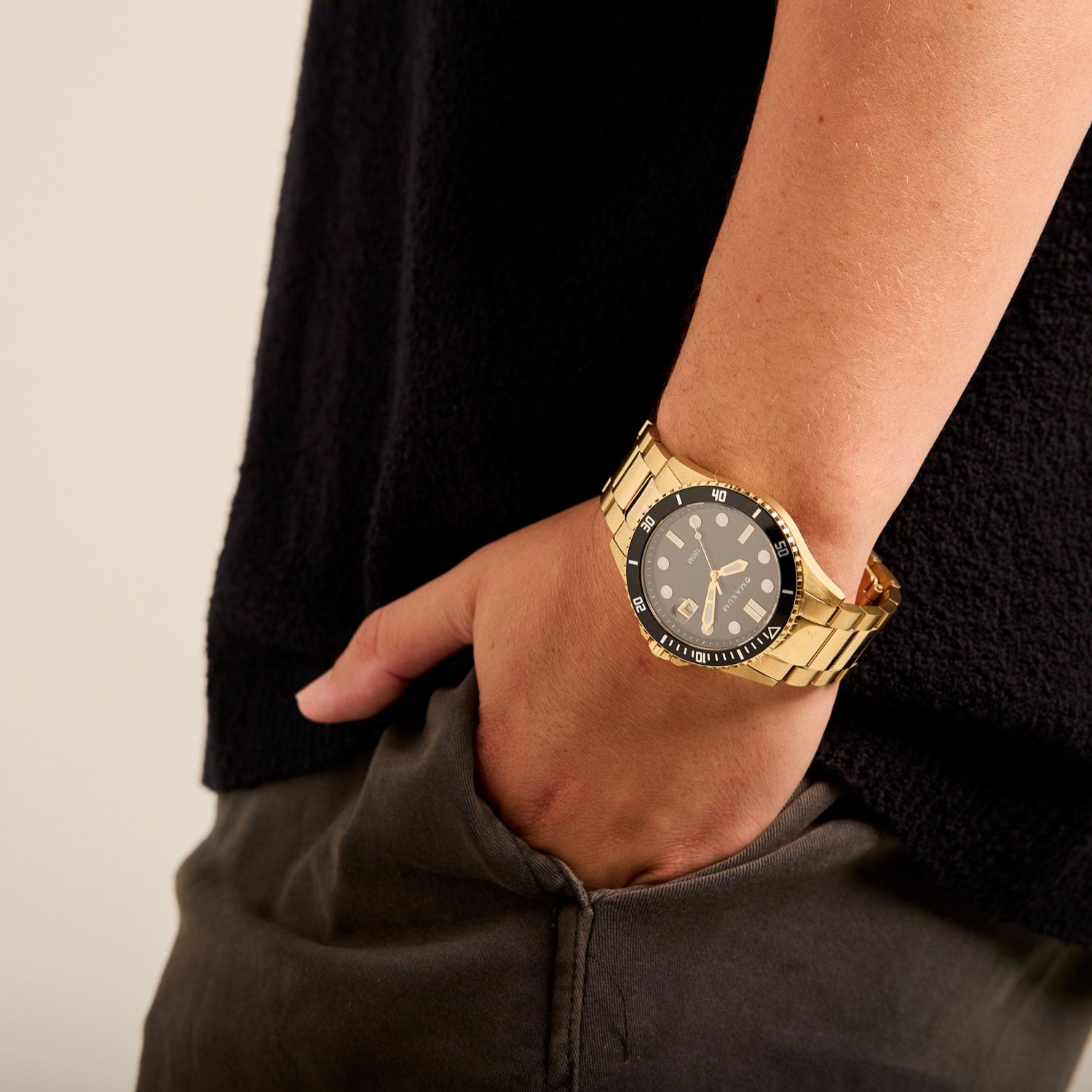 Prince Analogue Date Watch– Gold Case, Black Dial & Gold Bracelet